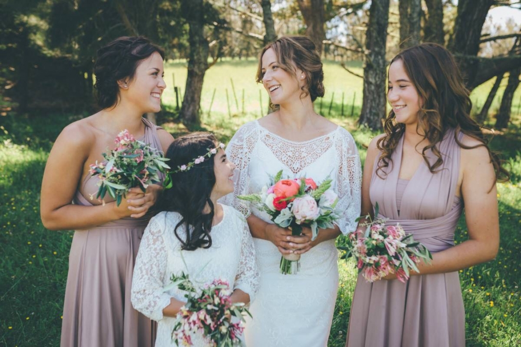 The girls of the wedding party, garden wedding Kerikeri, NZ, hair Laurel Stratford hairstylist