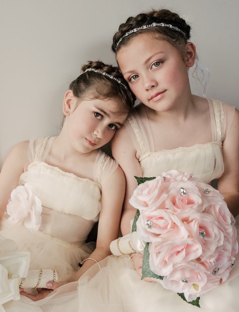 two flower girls together, Kerikeri wedding, Hair Laurel Stratford